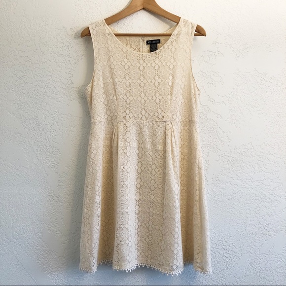Miss Chievous | Dresses | Miss Chievous Cream Ivory Lace Dress | Poshmark
